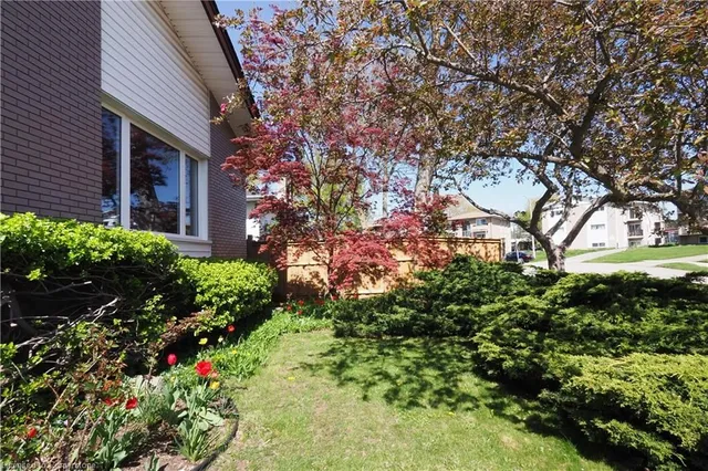Additional image 3 of 14 Secord Ave
