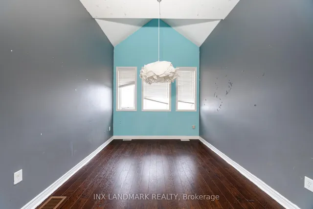 Additional image 22 of 125 Remembrance Rd