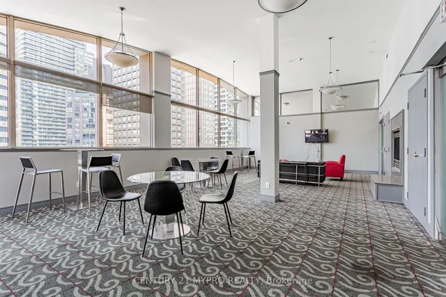 Additional image 8 of 555 Yonge St Unit 401