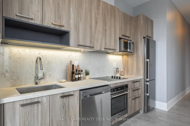 Additional image 9 of 36 Park Lawn Rd Unit 4403