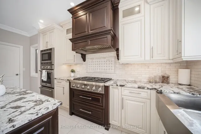 Additional image 20 of 3192 Sorrento Cres