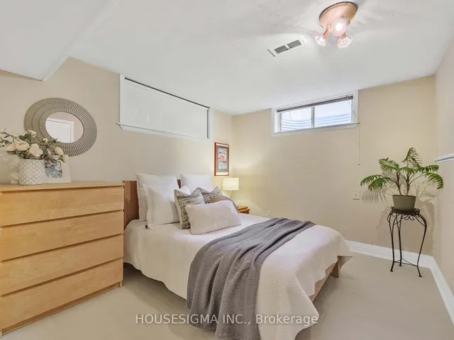 Additional image 31 of 24 Viamede Cres