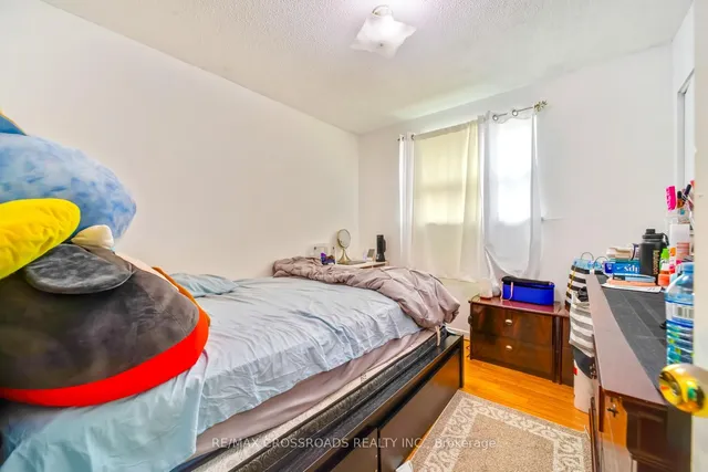 Additional image 15 of 32 Lighthall Cres