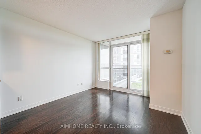 Additional image 20 of 255 Village Green Sq Unit 604