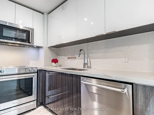 Additional image 8 of 30 Shore Breeze Dr Unit 923