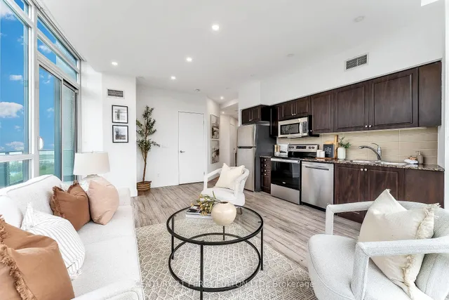 Additional image 13 of 209 Fort York Blvd Unit 1663