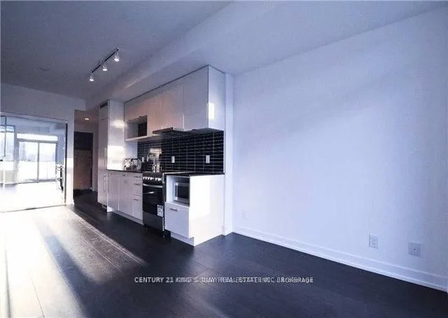 365 Church St Unit 2113