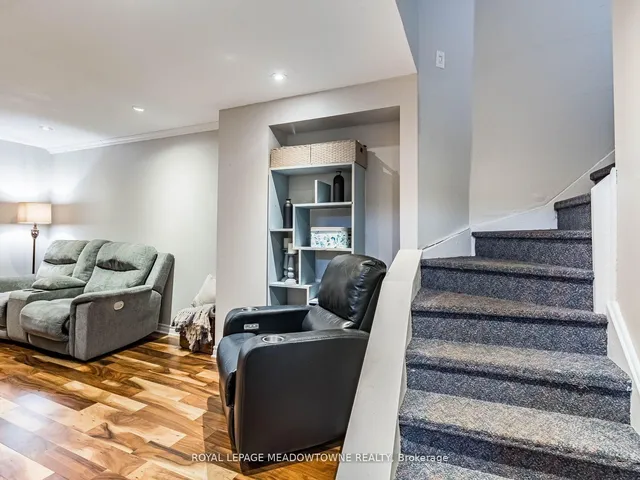 Additional image 36 of 73 Townley Cres