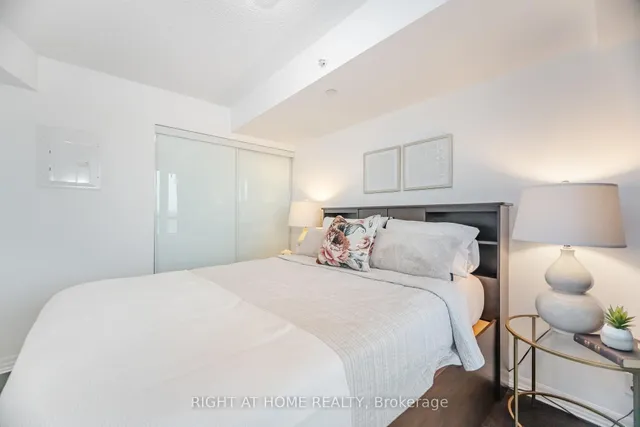 Additional image 17 of 80 Esther Lorrie Dr Unit 616