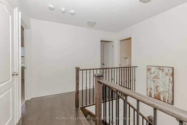 Additional image 37 of 1238 Bowell Cres