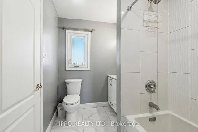 Additional image 24 of 15 Fallen Oak Crt