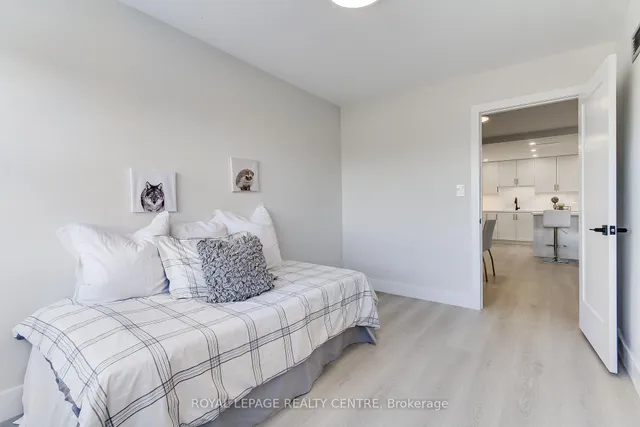 Additional image 34 of 362 The East Mall N/A Unit 304