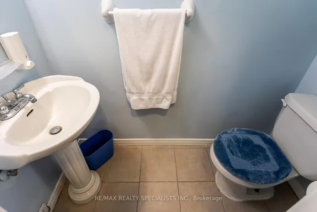 Additional image 25 of 405 Hyacinthe Blvd Unit 83