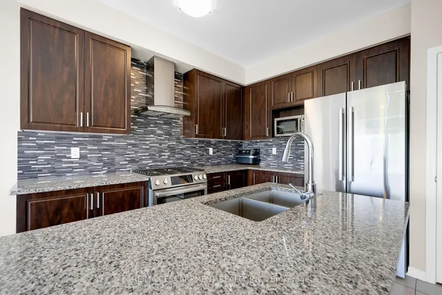 Additional image 13 of 12 Midhurst Hts