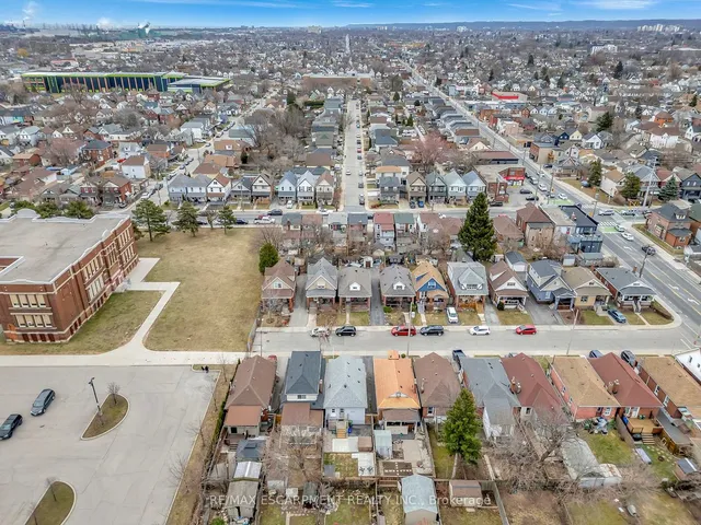 Additional image 47 of 65 Connaught Ave