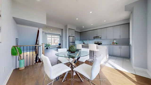 Additional image 15 of 6 QUEENPOST Dr