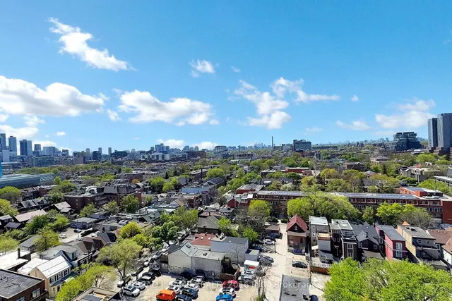 Additional image 32 of 195 McCaul St Unit 1302