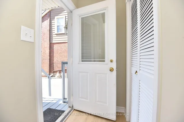 Additional image 22 of 364 Charlton Ave