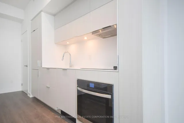 Additional image 8 of 370 Martha St Unit 1906