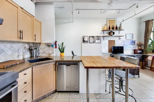 Additional image 13 of 121 Prescott Ave Unit 18