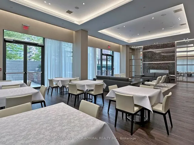 Additional image 29 of 70 Roehampton Ave Unit 1916