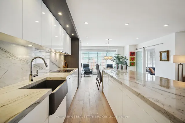 Additional image 32 of 480 Queens Quay Unit 601