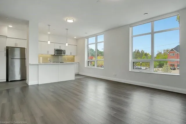 Additional image 17 of 399 Queen St Unit 101