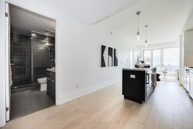 Additional image 7 of 25 Malcolm Rd Unit 411