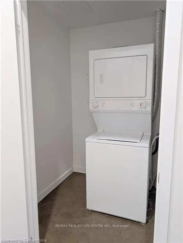 Additional image 23 of 404 KING St Unit 316