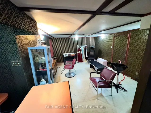 Additional image 19 of 175 Fourth Ave