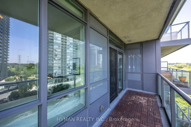 Additional image 23 of 36 Park Lawn Rd Unit 607