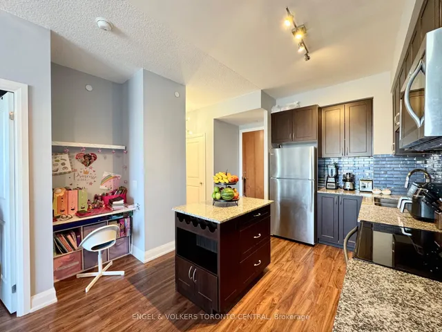 Additional image 13 of 2800 Keele St Unit 524