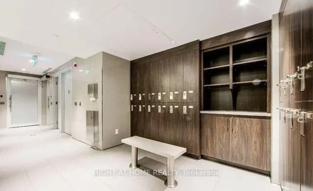 Additional image 42 of 543 RIchmond St Unit 221