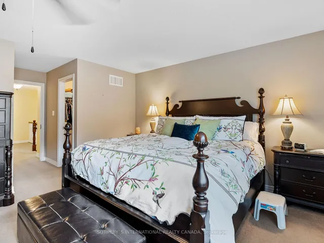 Additional image 25 of 93 Forest Valley Cres