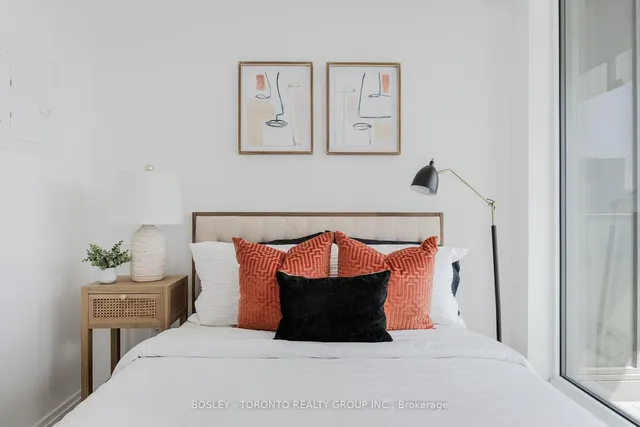 Additional image 29 of 197 Yonge St Unit 3909