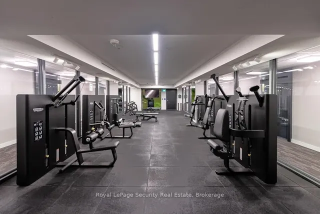 Additional image 31 of 158 Front St Unit 706