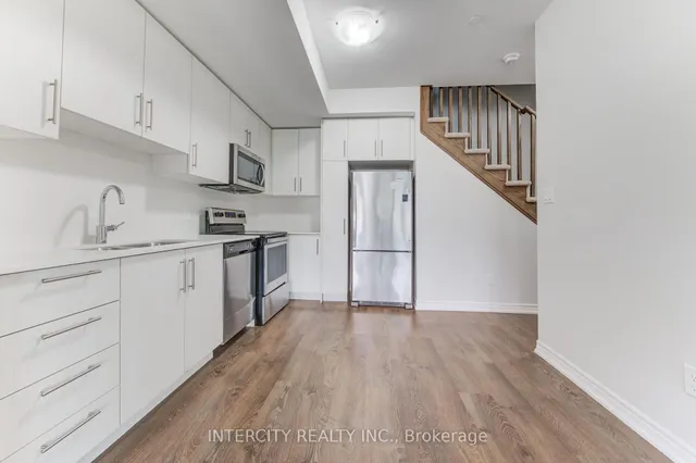 Additional image 25 of 2205 LILLYKIN St Unit 4