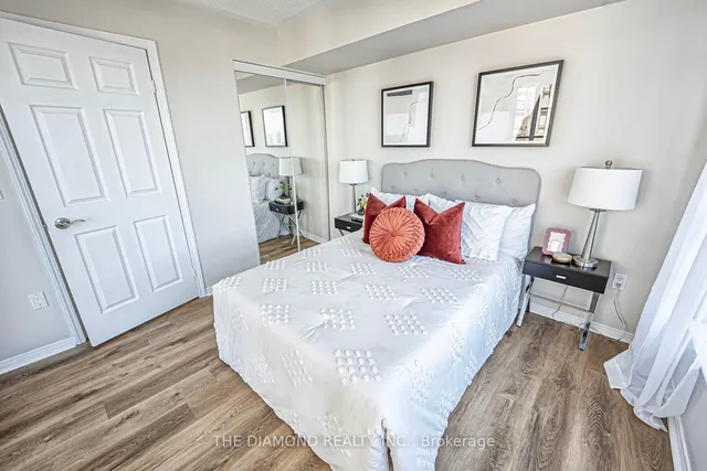 Additional image 16 of 909 Bay St Unit 2101