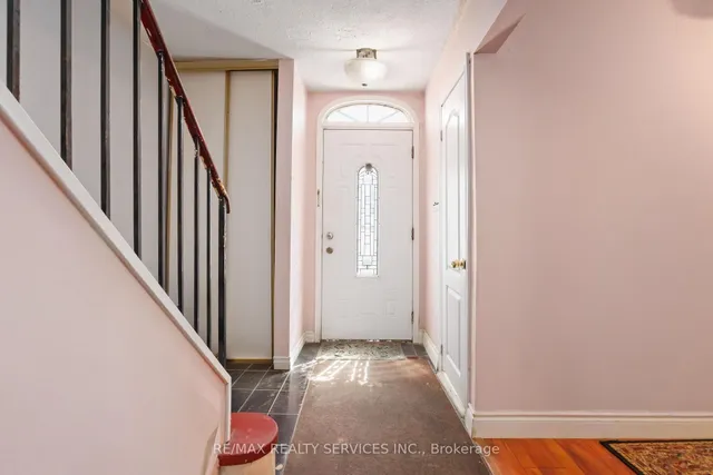 Additional image 3 of 2075 Warden Ave Unit 28