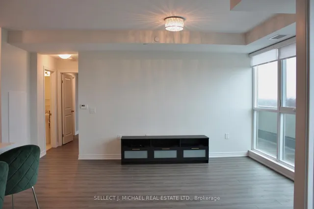 Additional image 3 of 2750 King St Unit 704