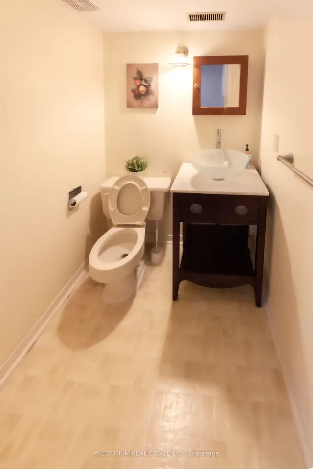 Additional image 24 of 25 Cardwell Ave Unit 30