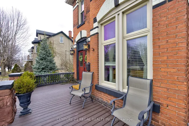 Additional image 47 of 109 Victoria Ave