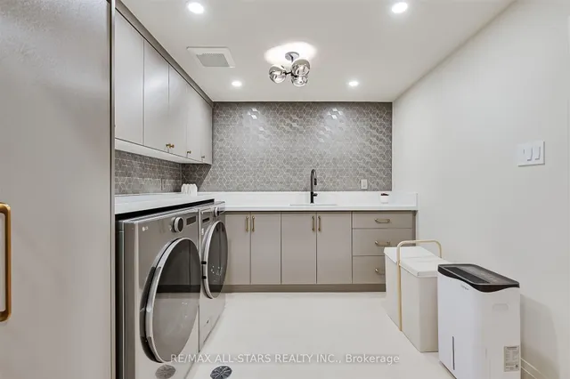 Additional image 36 of 61 Hill Cres