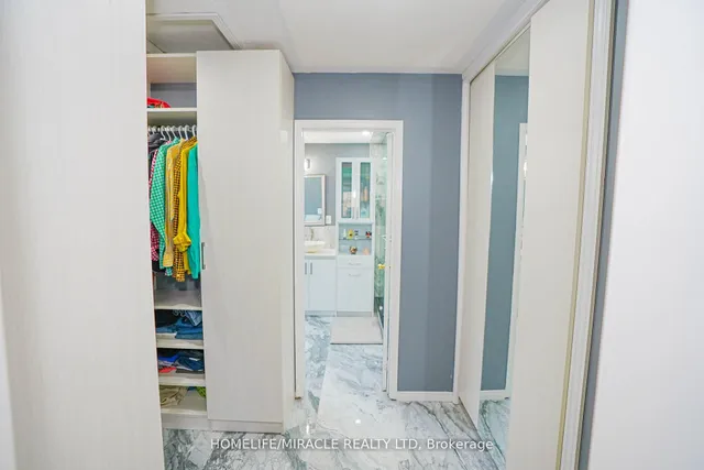 Additional image 18 of 23 Hollowgrove Blvd