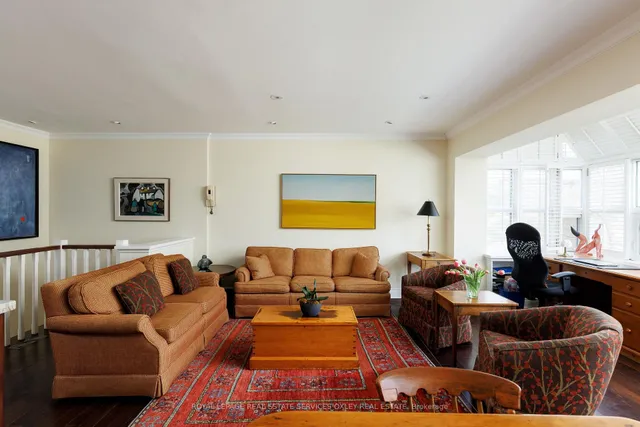 Additional image 4 of 8 Hawthorn Ave Unit 205