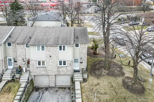 Additional image 43 of 33 Rochelle Ave Unit 51