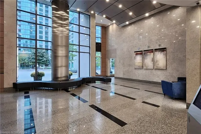 Additional image 3 of 219 Fort York Blvd