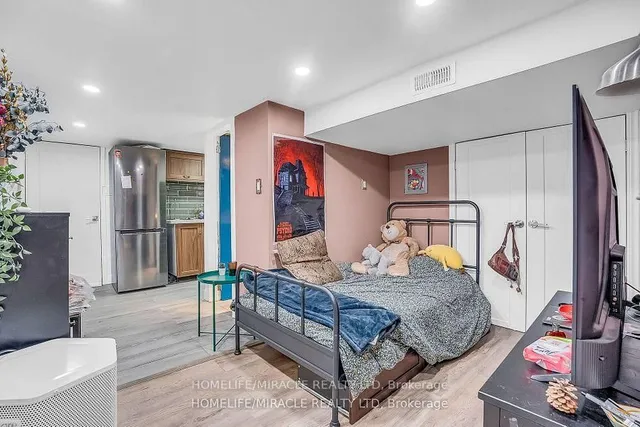 Additional image 38 of 212 Symington Ave