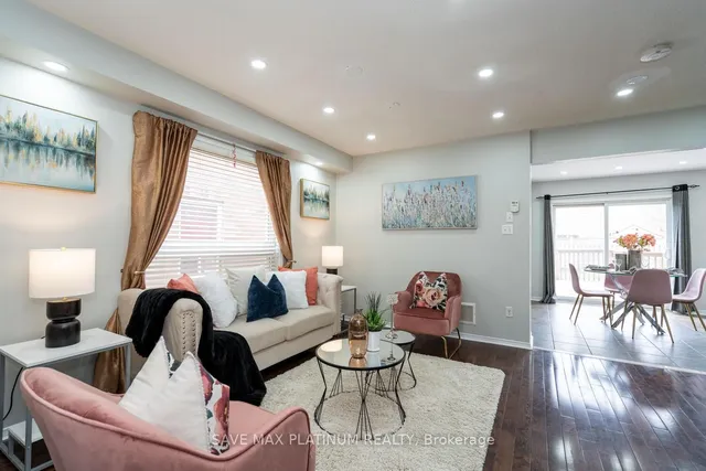 Additional image 8 of 98 Crown Victoria Dr