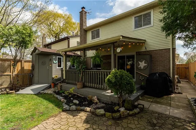 Additional image 33 of 2385 Cotswold Cres